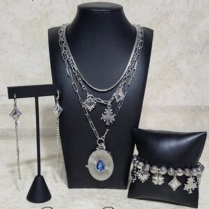 Elegant Silver Jewelry Set with Blue Accents